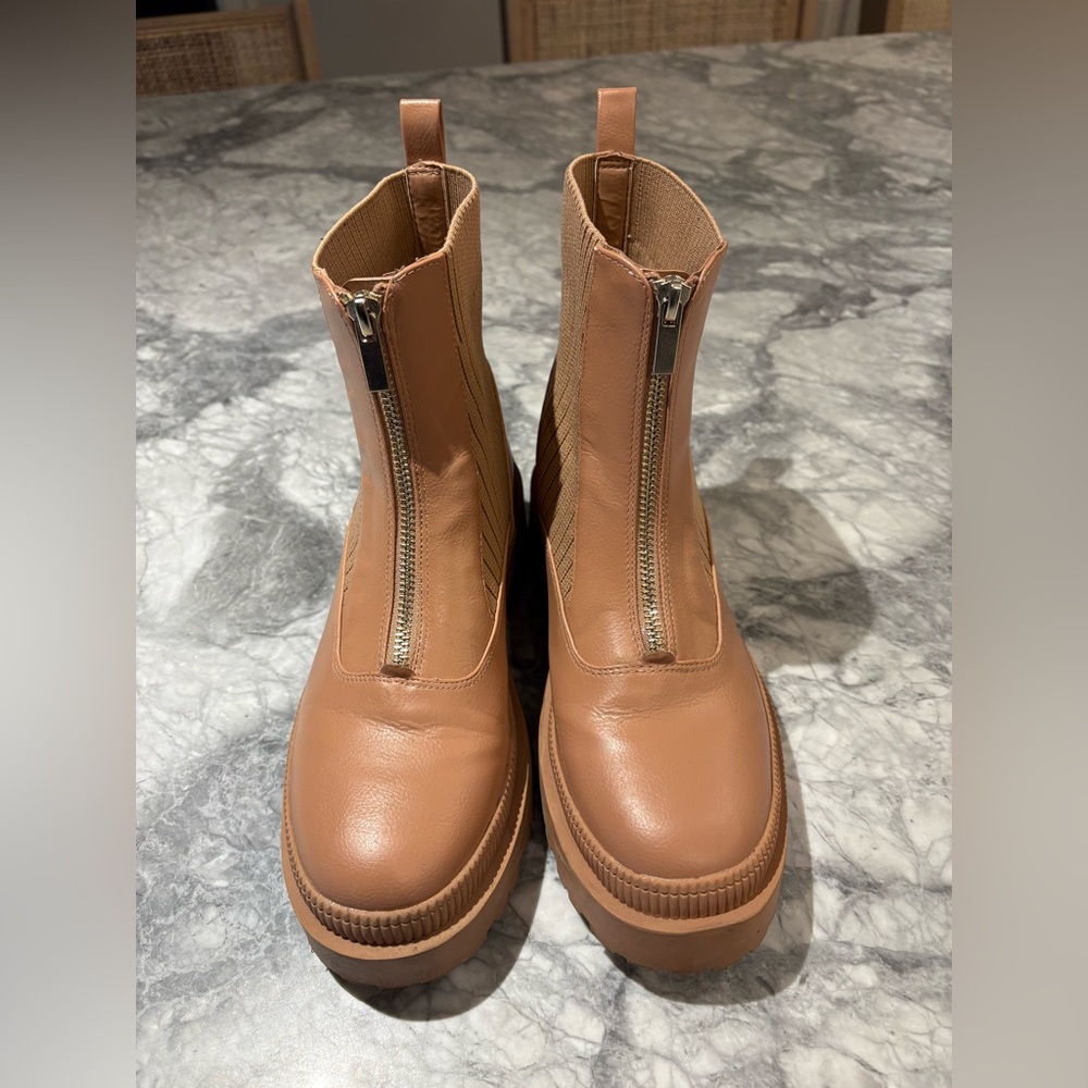 BCBGeneration Women's Montana Combat Boot size 8 - Picture 1 of 7